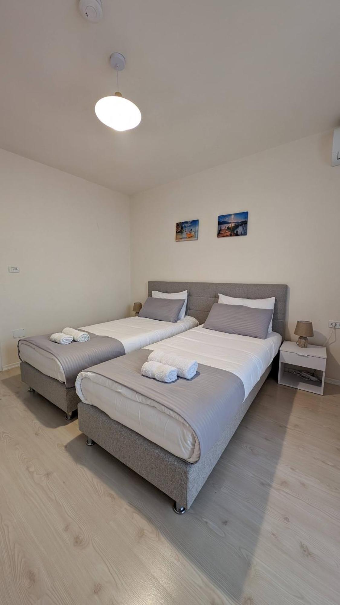 Modern Cozy Apartment 10 Min Walk To Skanderbeg Square Tiranë Ngoại thất bức ảnh