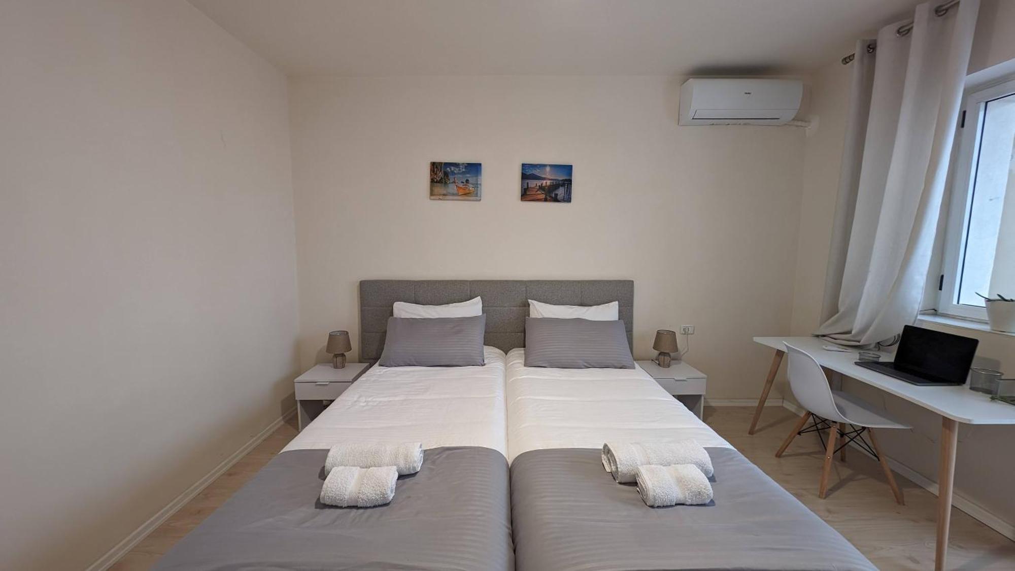Modern Cozy Apartment 10 Min Walk To Skanderbeg Square Tiranë Ngoại thất bức ảnh