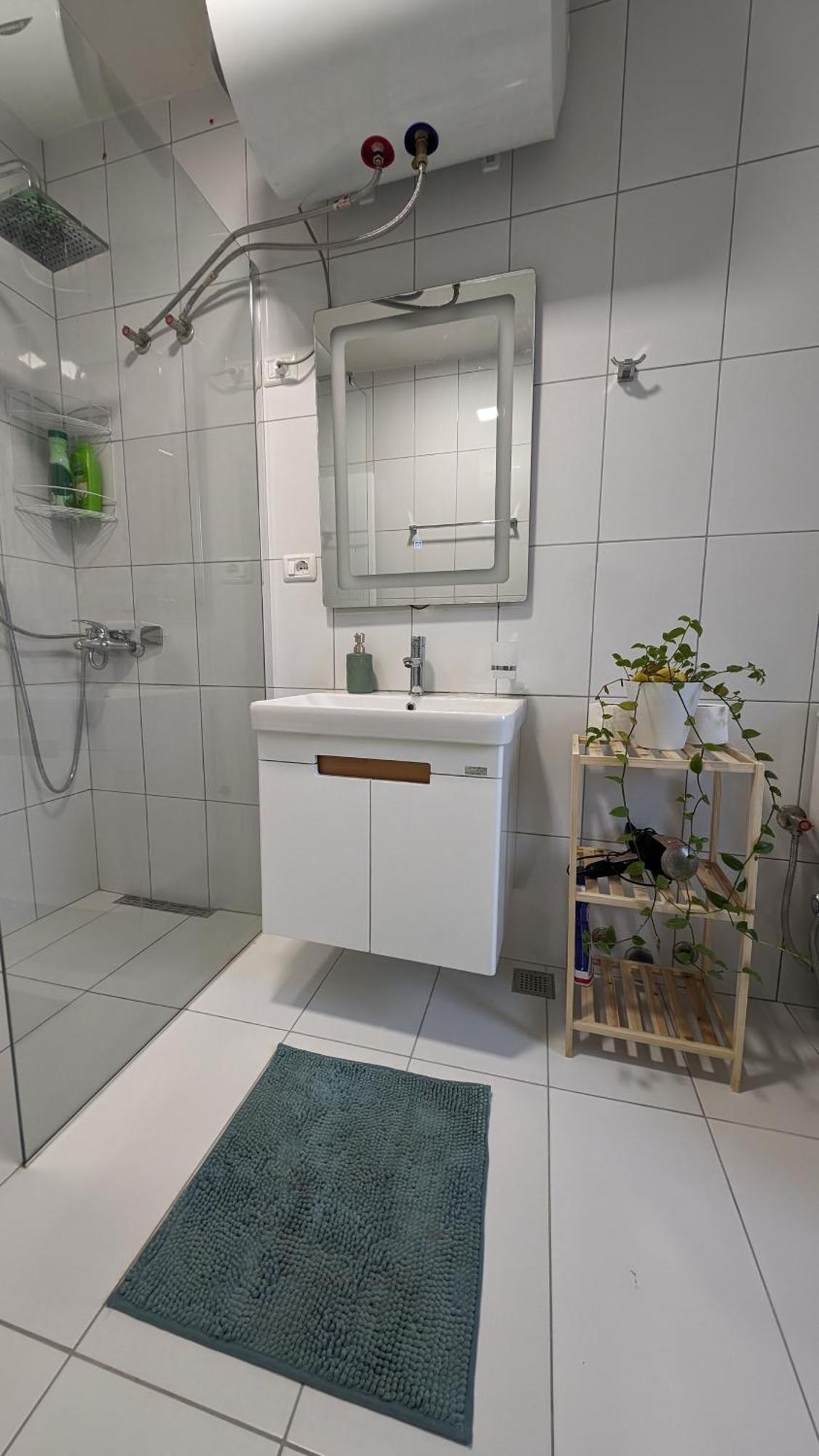 Modern Cozy Apartment 10 Min Walk To Skanderbeg Square Tiranë Ngoại thất bức ảnh
