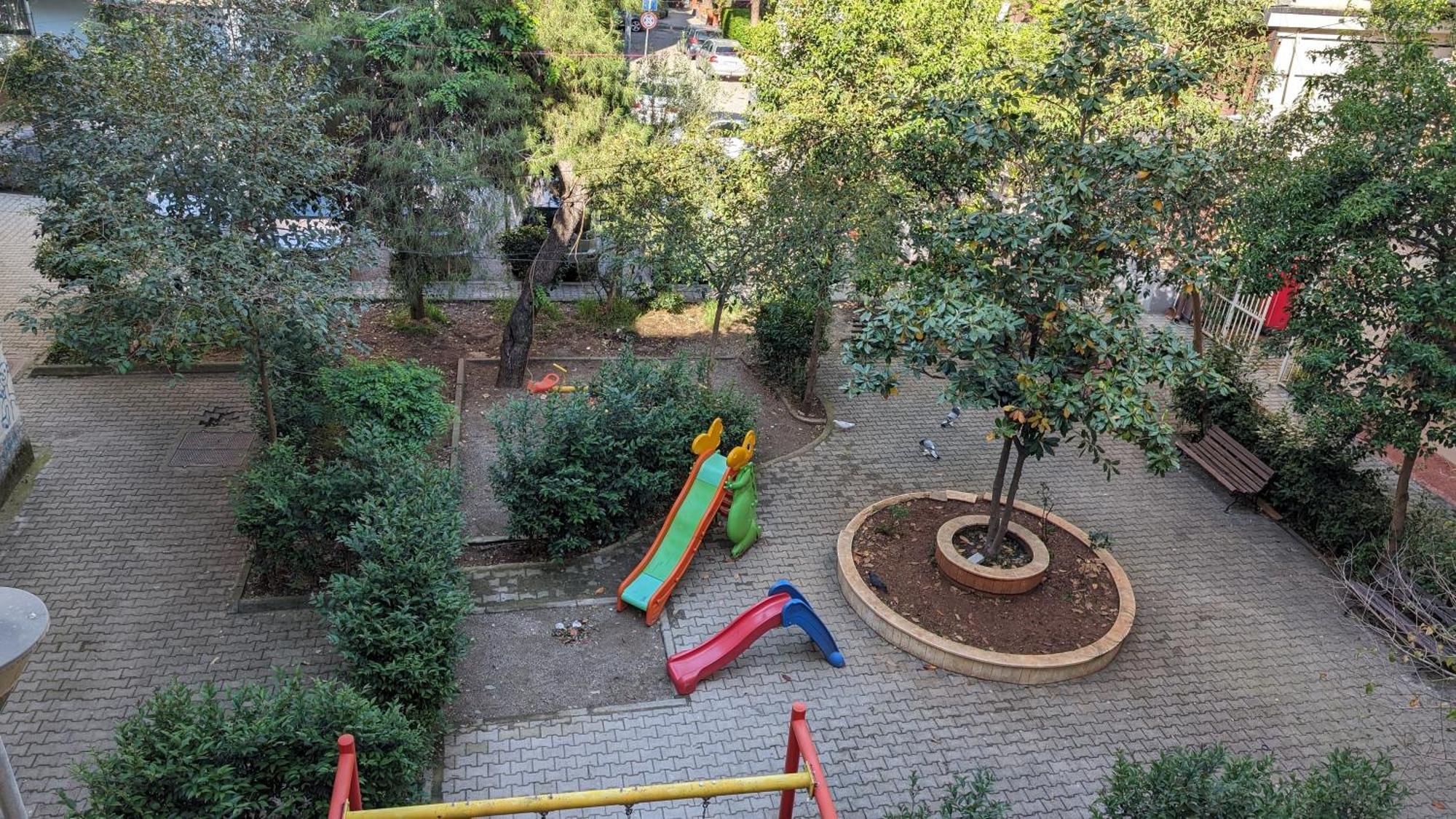 Modern Cozy Apartment 10 Min Walk To Skanderbeg Square Tiranë Ngoại thất bức ảnh